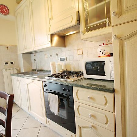 Monteverde Bright Apartment With Garage Рим Екстериор снимка