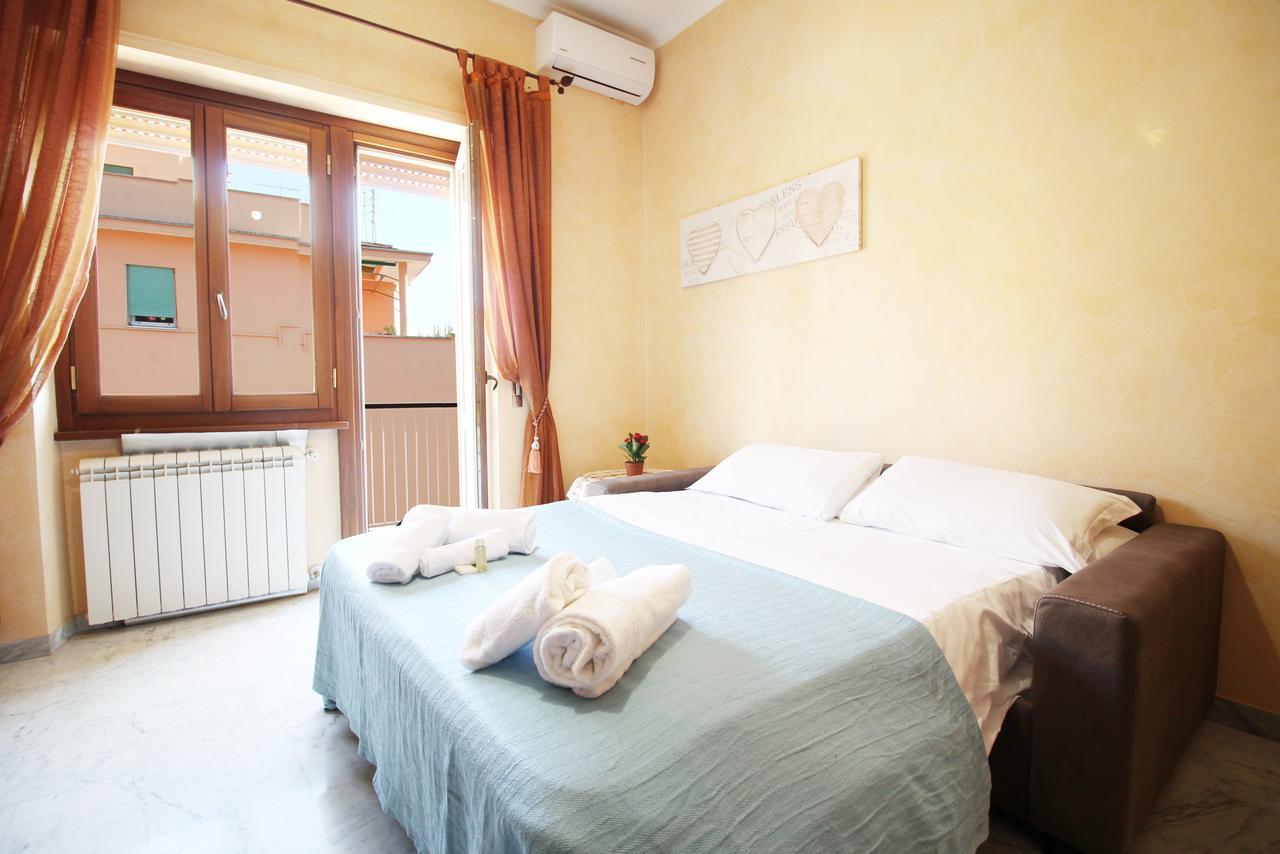 Monteverde Bright Apartment With Garage Рим Екстериор снимка