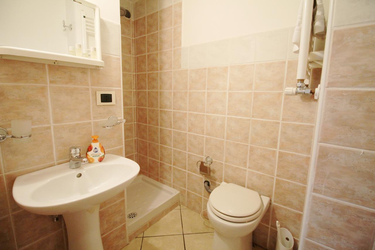 Monteverde Bright Apartment With Garage Рим Екстериор снимка