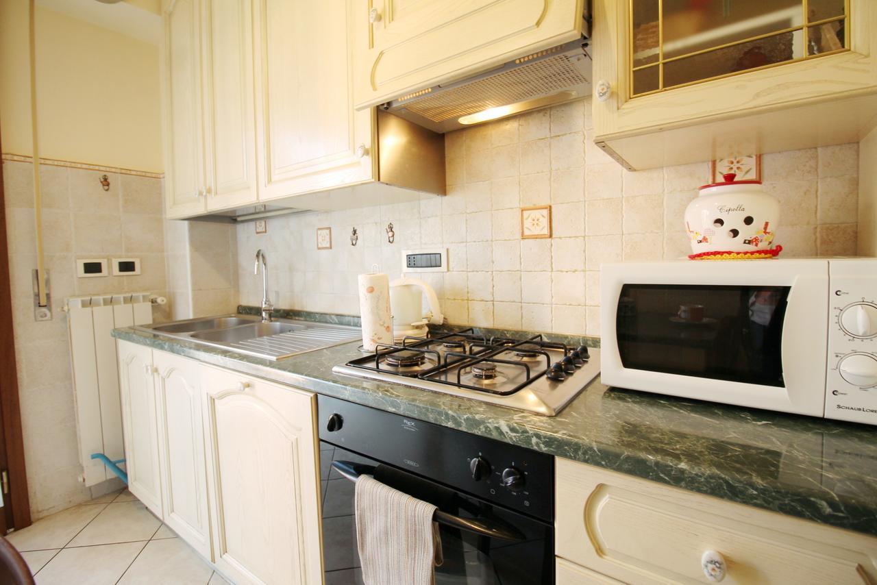 Monteverde Bright Apartment With Garage Рим Екстериор снимка